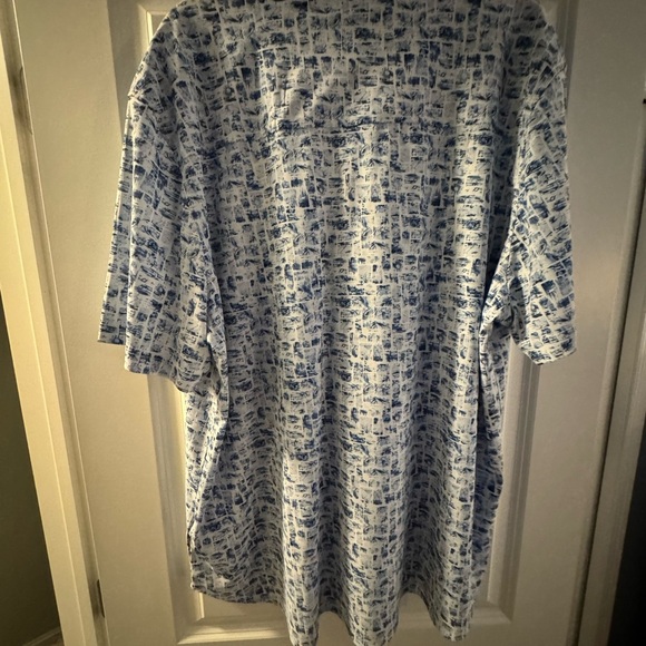 Robert Graham Button Down Shirt - Picture 4 of 4